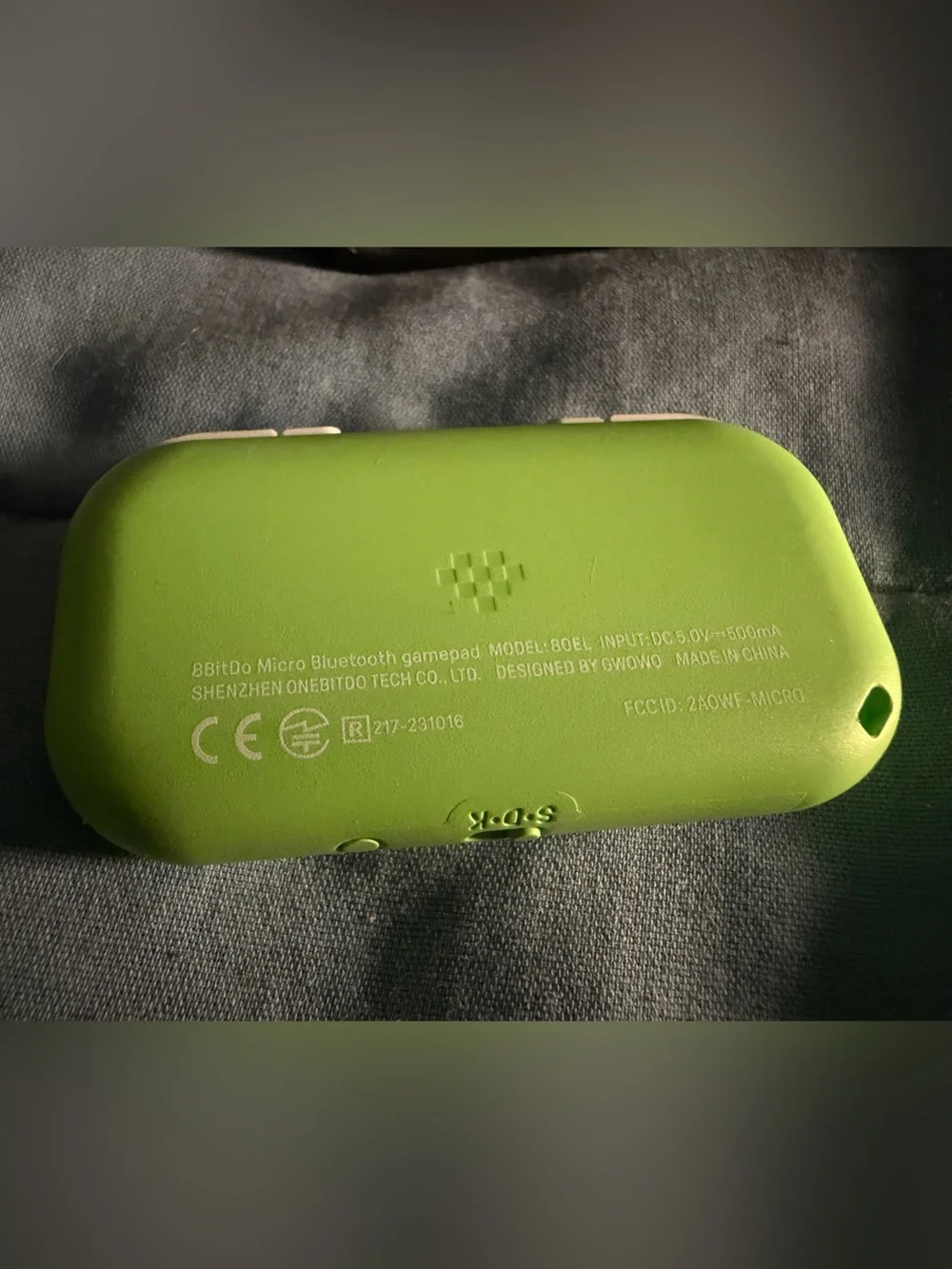 8bitdo Micro Mobile Gaming Bluetooth Controller with Adjustable Phone Grip